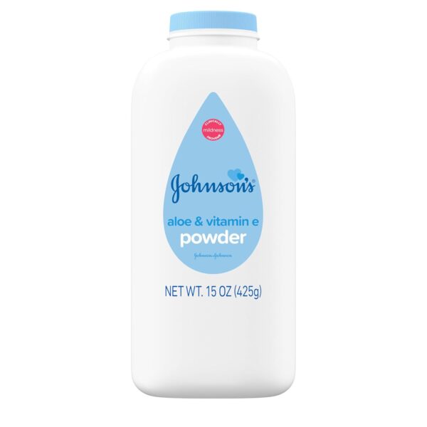 Johnson's Baby Powder with Naturally Derived Cornstarch, Aloe & Vitamin E for Delicate Skin
